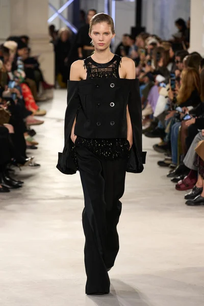 Look 22